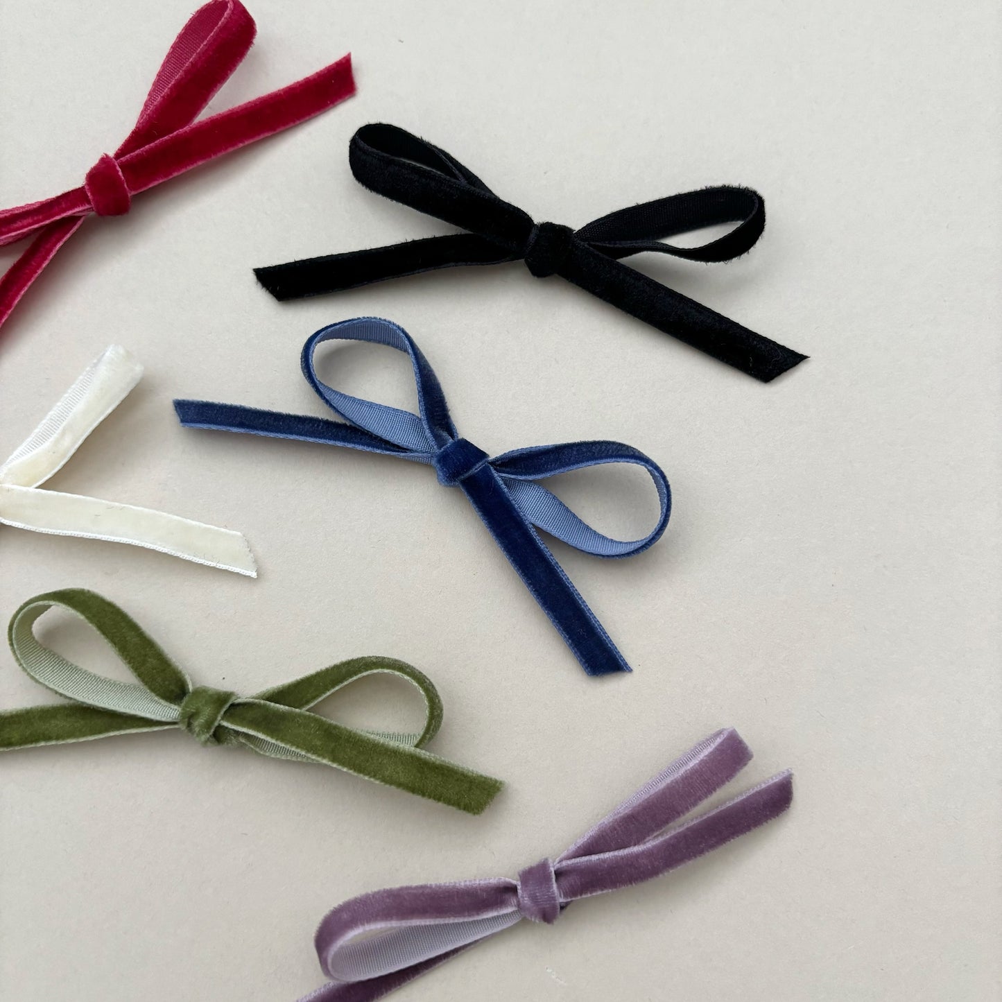 Velvet Hair Bow Set - Medium image 3