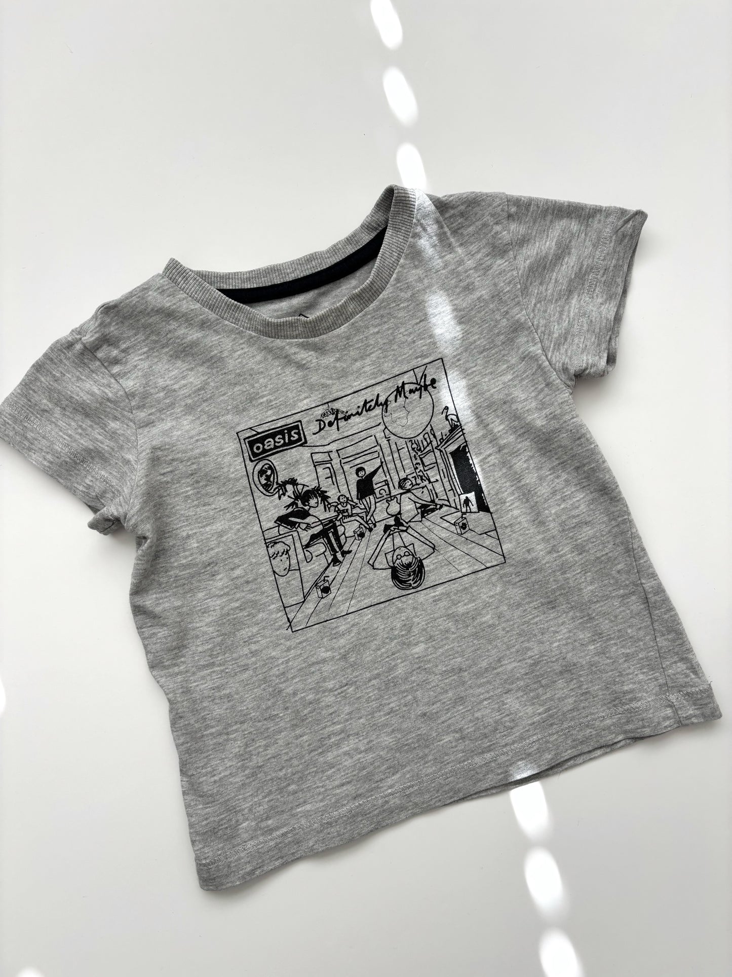 Oasis T-shirt 9-12 Months