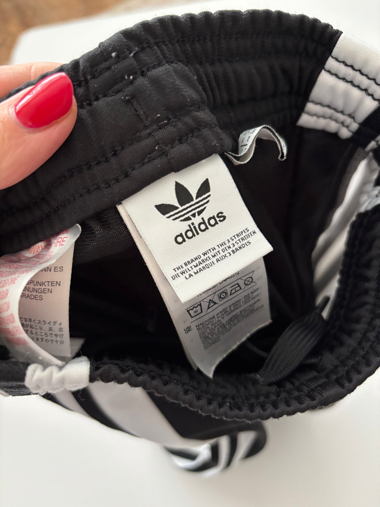 Vintage Adidas Poppers Age 9-12 Months