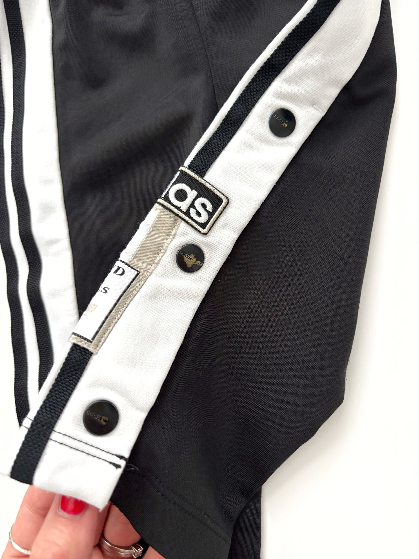 Vintage Adidas Poppers Age 9-12 Months